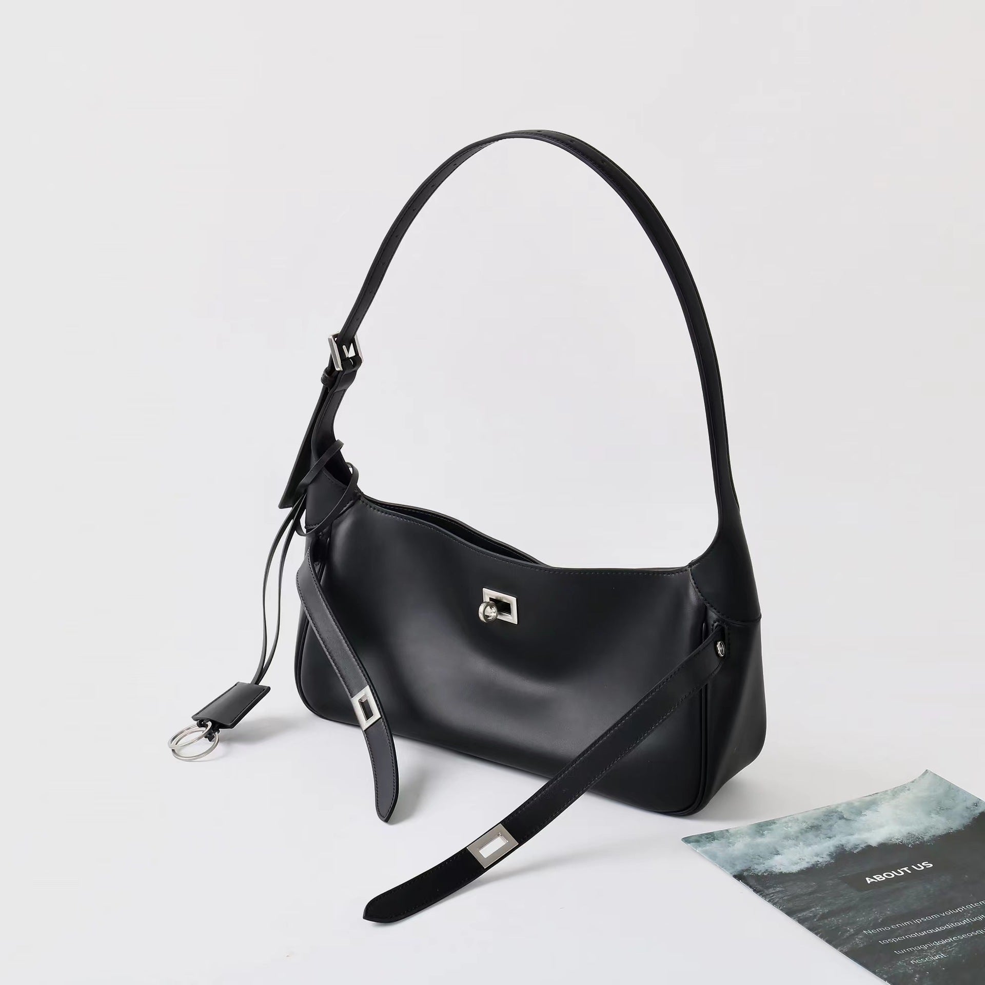 Women’s Waxed Calfskin Crossbody Baguette Bag | Effortless Vintage Grace