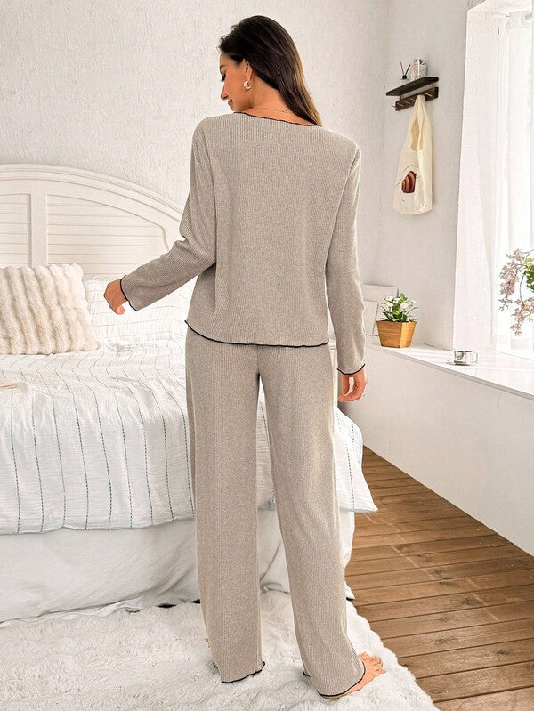 Clara | Ribbed Knit Lounge Set | Cozy Confidence in Every Move