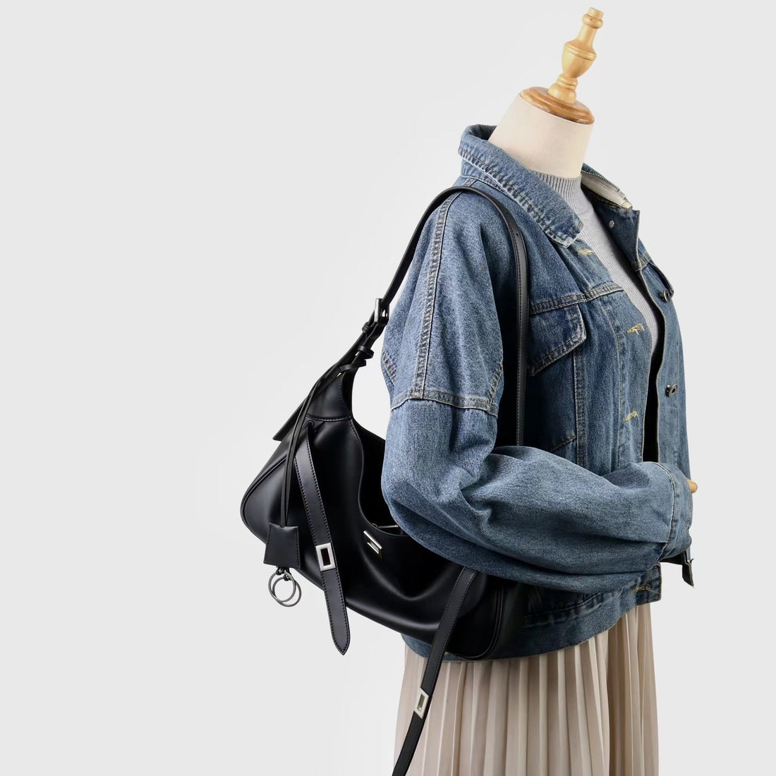 Women’s Waxed Calfskin Crossbody Baguette Bag | Effortless Vintage Grace