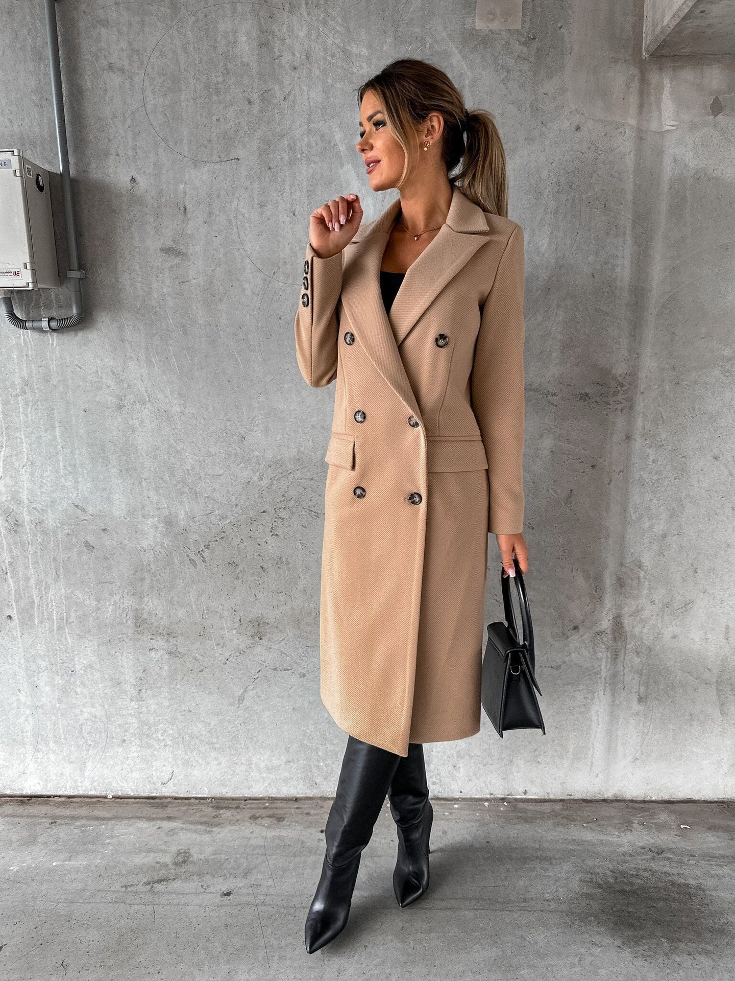 Laura Elegant Winter Coat | Effortless Warmth And Quiet Luxury