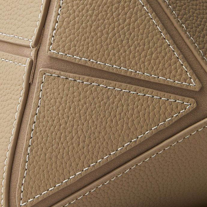 Women’s Camel Textured Leather Shoulder Tote | Effortless Elegance