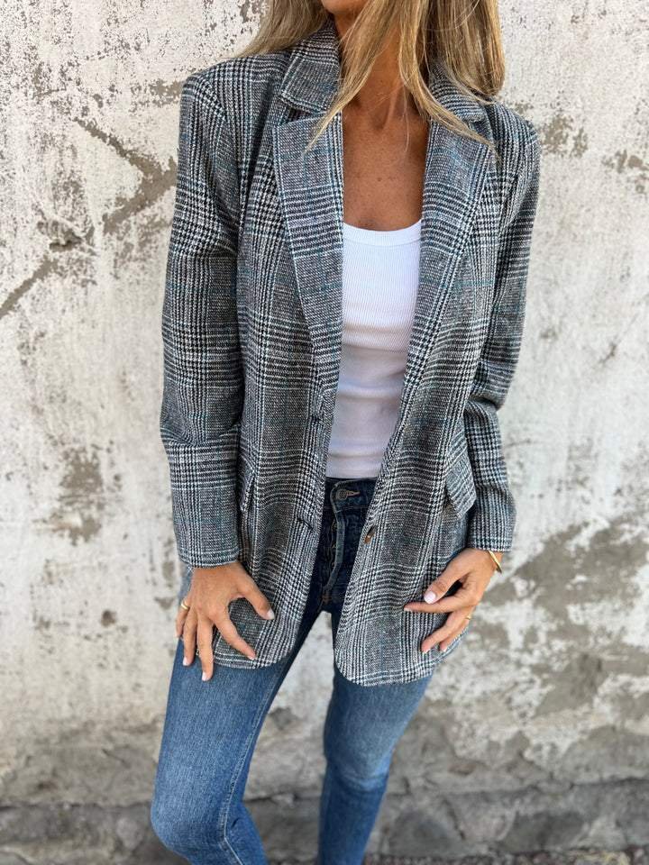 Tailored Checked Blazer | Quiet Autumn Elegance And Versatility