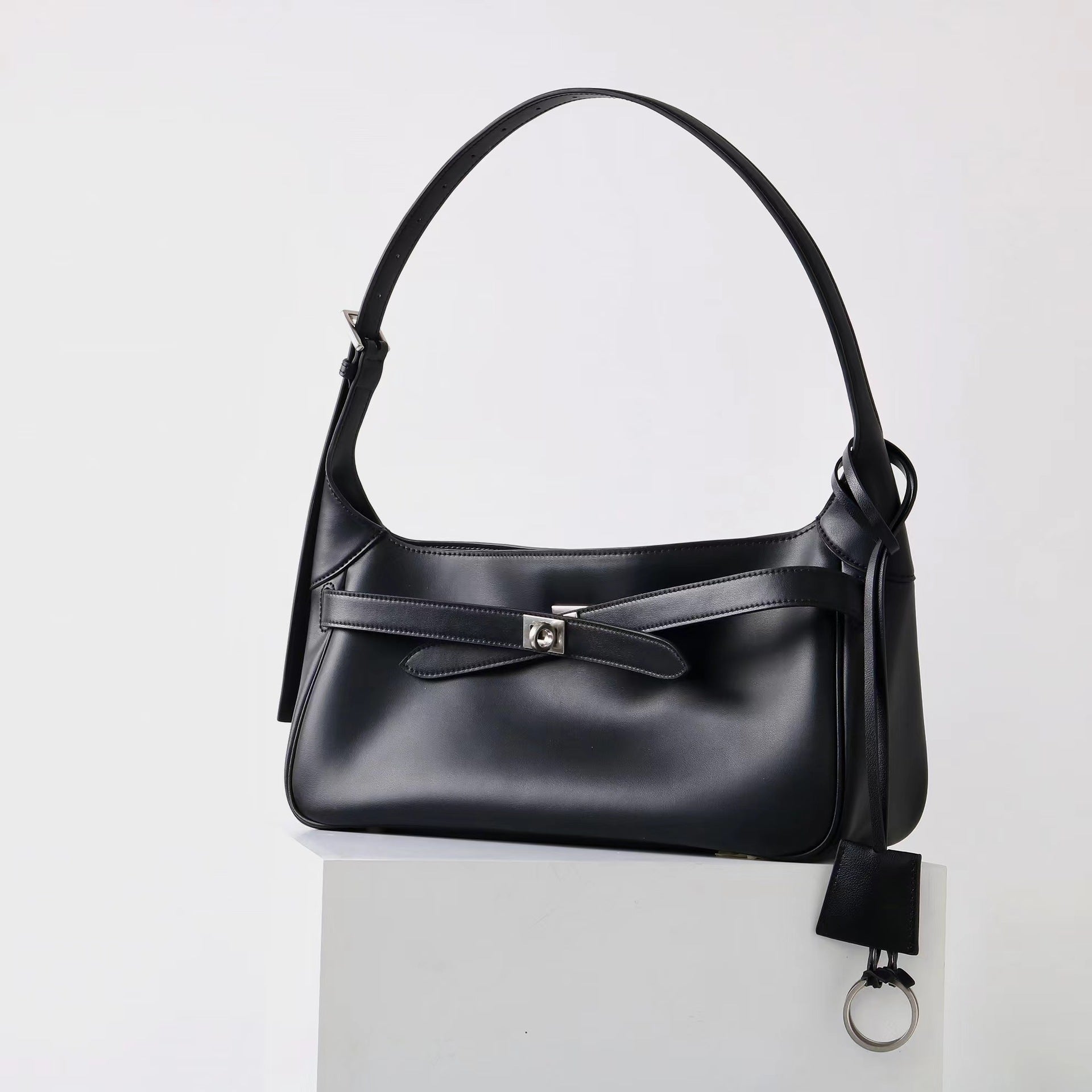 Women’s Waxed Calfskin Crossbody Baguette Bag | Effortless Vintage Grace