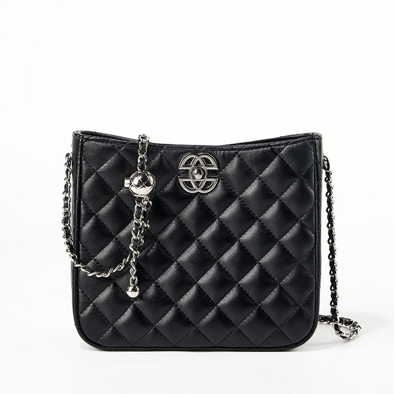 Women’s Genuine Cowhide Chain Commuter Bucket Bag | Effortless City Elegance