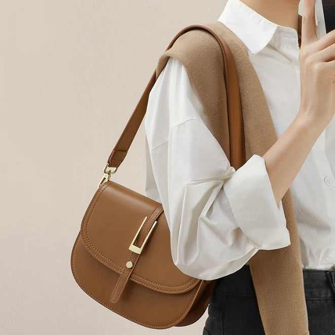 Women’s Leather Saddle Crossbody Shoulder Bag | Effortless Modern Elegance