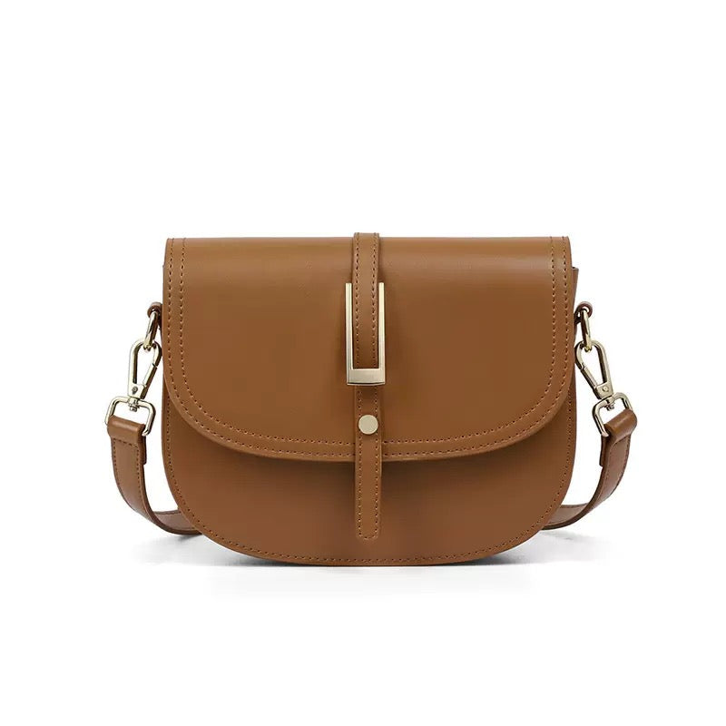 Women’s Leather Saddle Crossbody Shoulder Bag | Effortless Modern Elegance