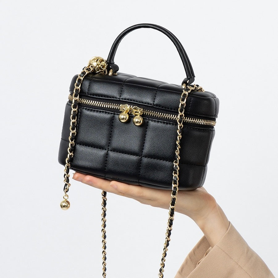 Women’s Textured Genuine Leather Chain Shoulder Bag | Effortless Timeless Elegance