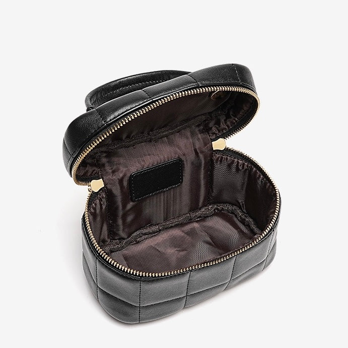 Women’s Textured Genuine Leather Chain Shoulder Bag | Effortless Timeless Elegance