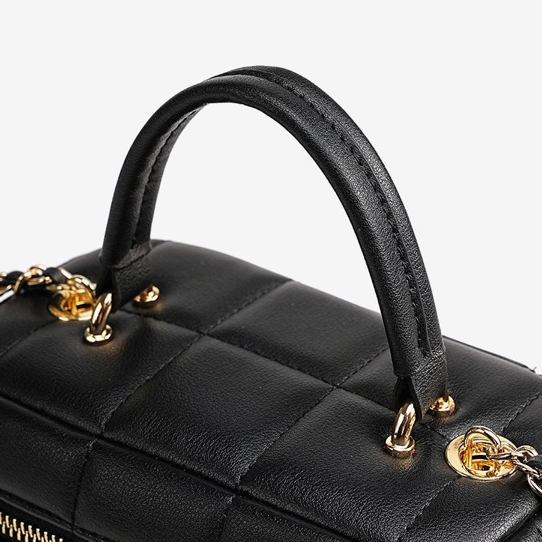 Women’s Textured Genuine Leather Chain Shoulder Bag | Effortless Timeless Elegance