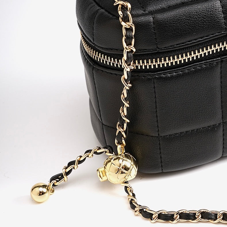 Women’s Textured Genuine Leather Chain Shoulder Bag | Effortless Timeless Elegance