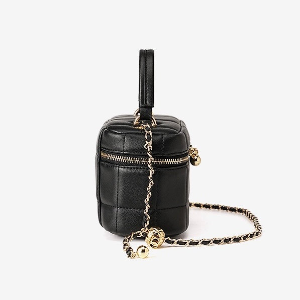 Women’s Textured Genuine Leather Chain Shoulder Bag | Effortless Timeless Elegance