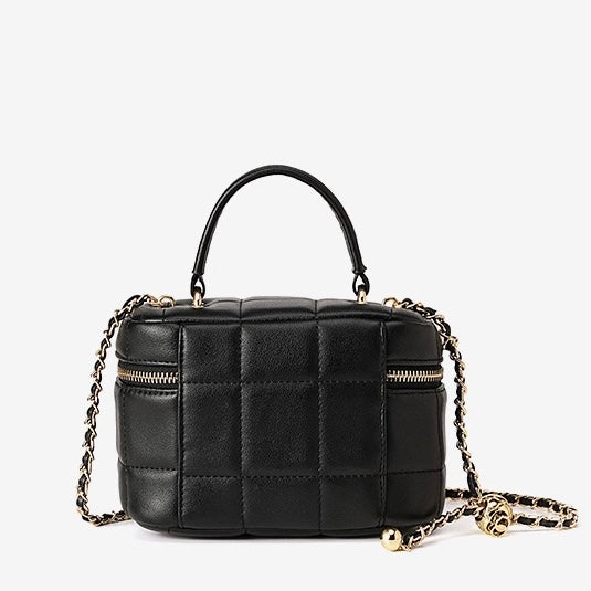 Women’s Textured Genuine Leather Chain Shoulder Bag | Effortless Timeless Elegance