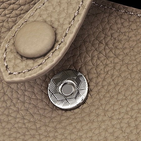 Women’s Pebbled Leather Bucket Bag | Effortless Elegance With Mini Pouch