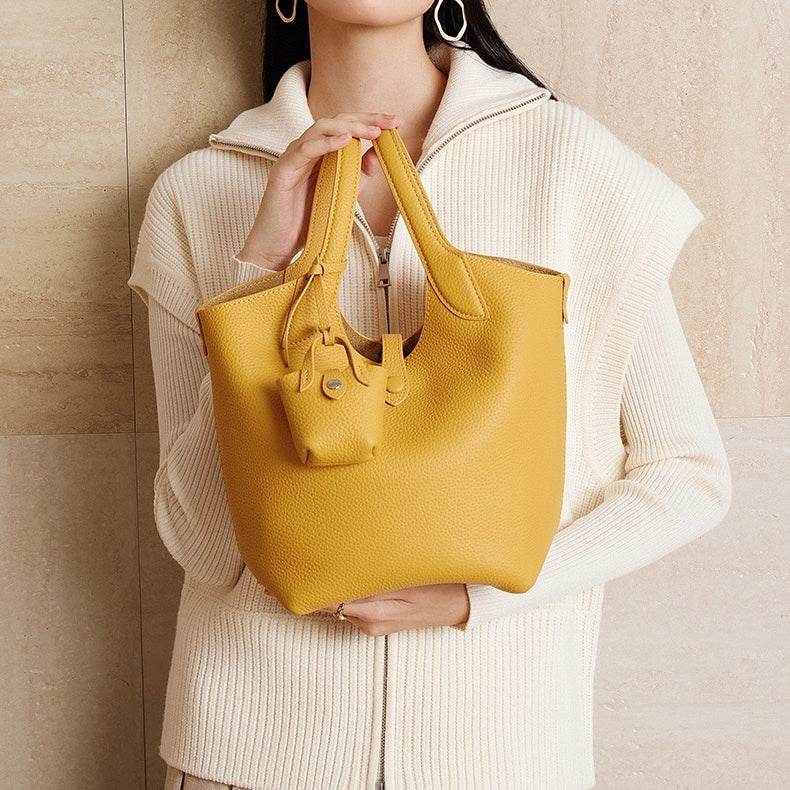 Women’s Pebbled Leather Bucket Bag | Effortless Elegance With Mini Pouch