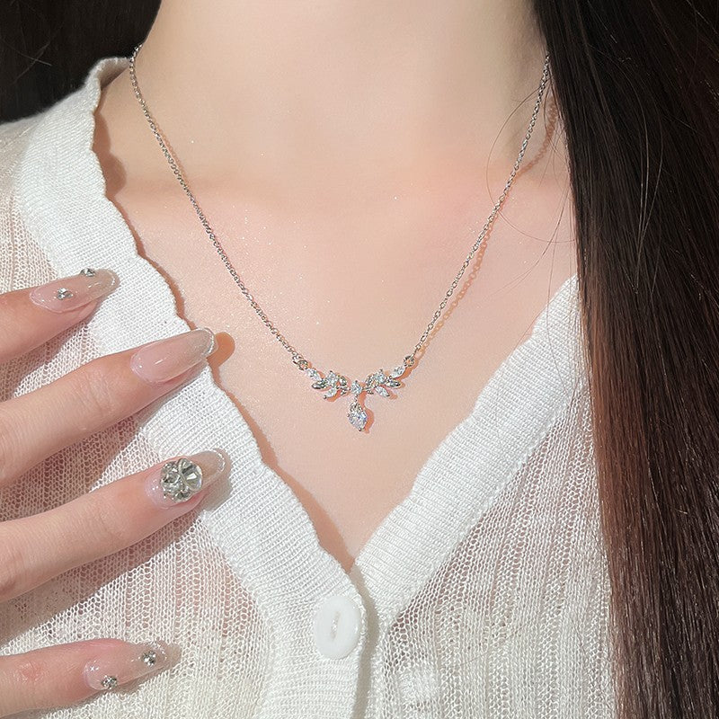 Women’s Laurel Blossom Dream Necklace | Effortless Floral Elegance