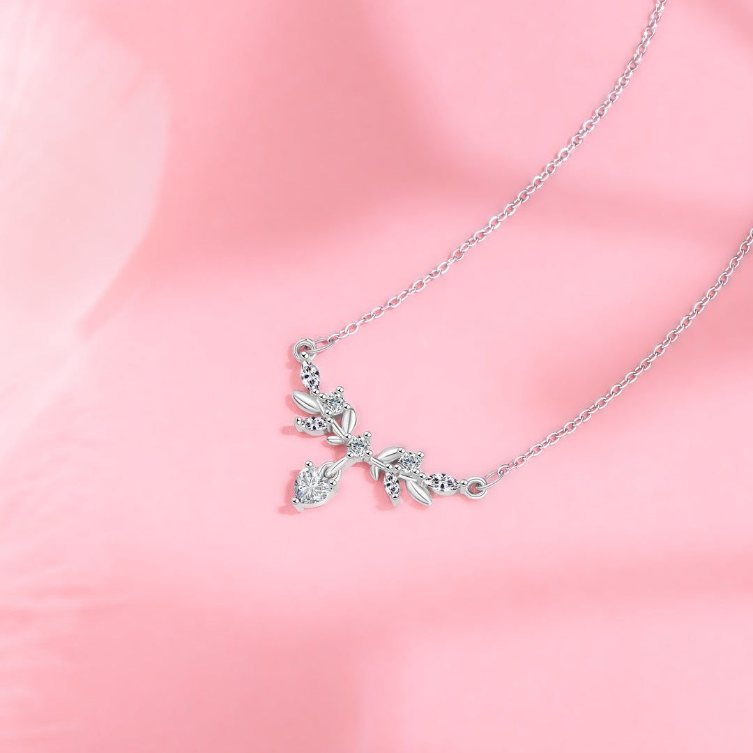 Women’s Laurel Blossom Dream Necklace | Effortless Floral Elegance