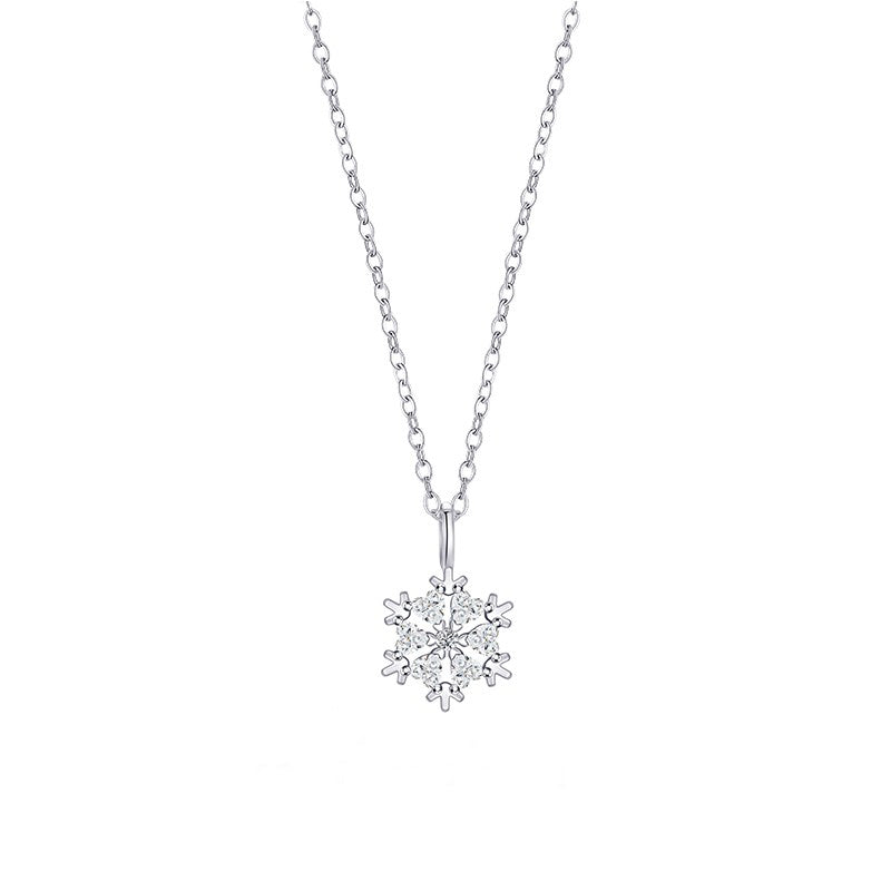 Winter Snowflake Necklace | Effortless Winter Radiance