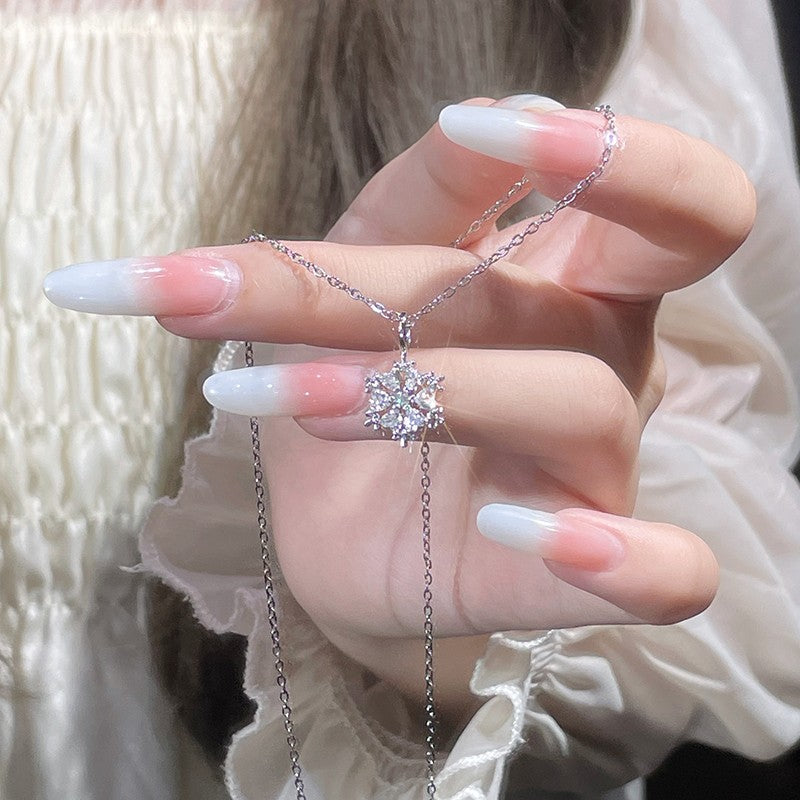 Winter Snowflake Necklace | Effortless Winter Radiance