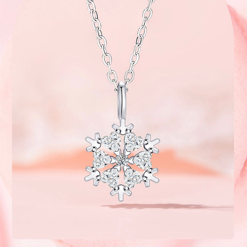Winter Snowflake Necklace | Effortless Winter Radiance