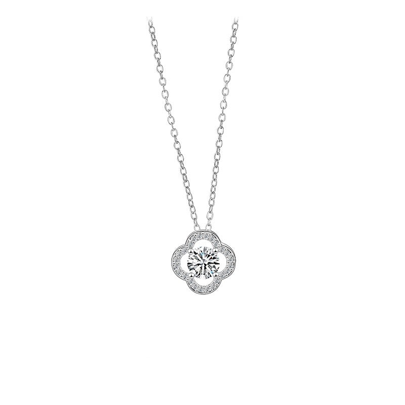 Silver Clover Serenity Necklace | Quiet Radiance Timeless Elegance