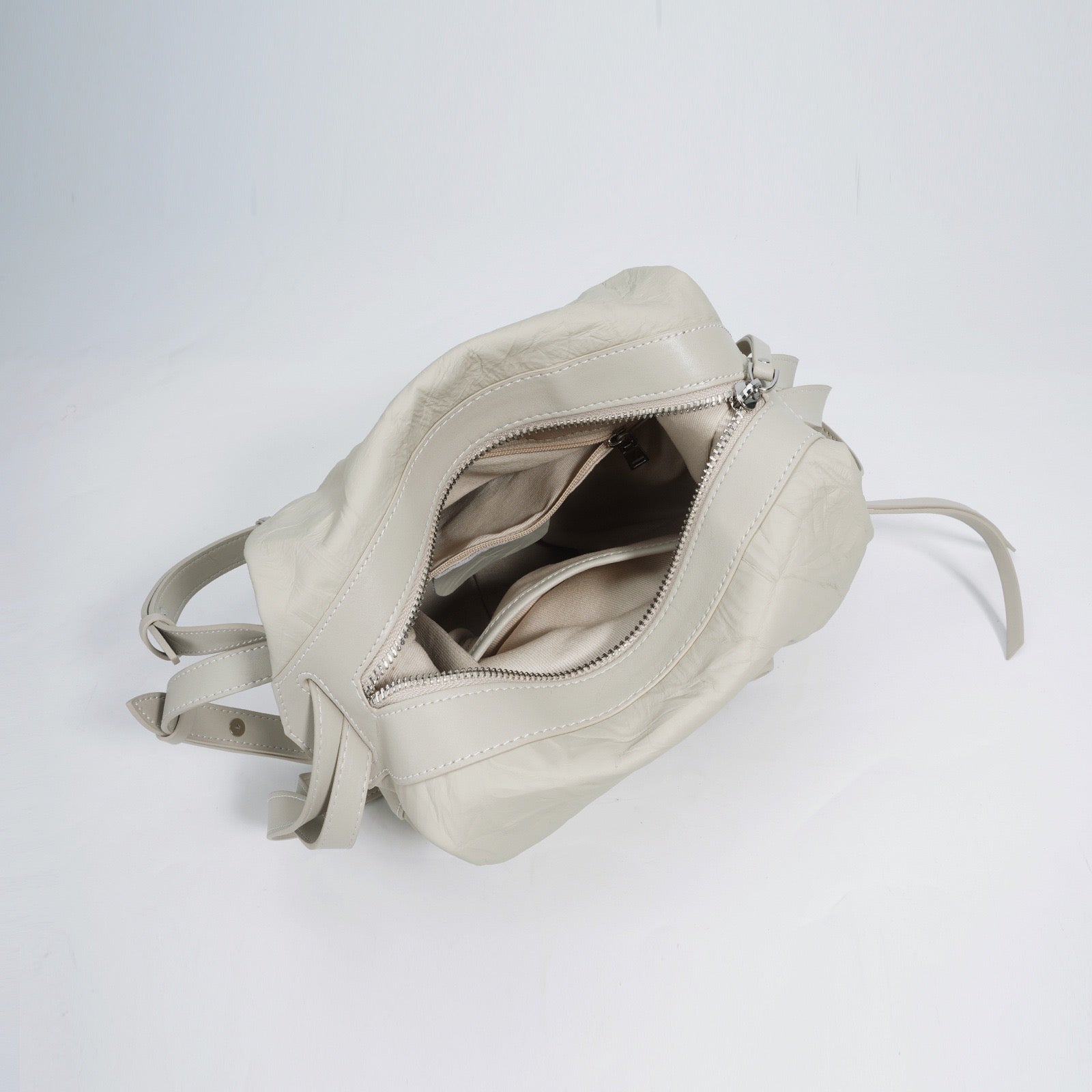 Women’s Pleated Leather Convertible Backpack | Effortless Modern Elegance