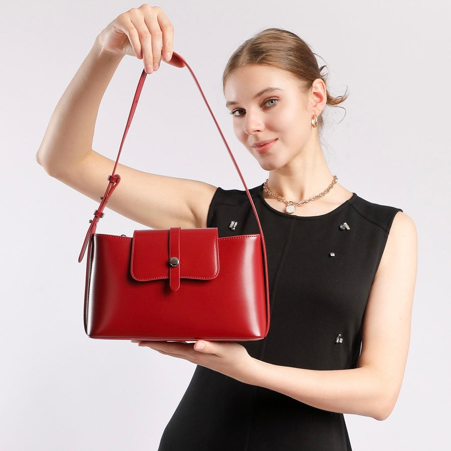 Leather Handheld Shoulder Bag | Effortless Versatile Commuter Elegance