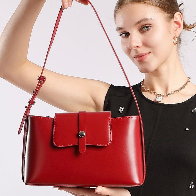 Leather Handheld Shoulder Bag | Effortless Versatile Commuter Elegance