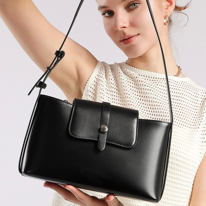 Leather Handheld Shoulder Bag | Effortless Versatile Commuter Elegance