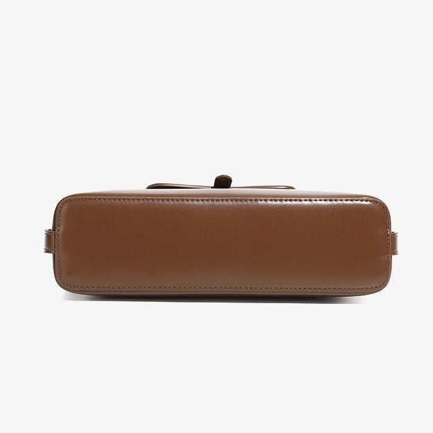 Leather Handheld Shoulder Bag | Effortless Versatile Commuter Elegance