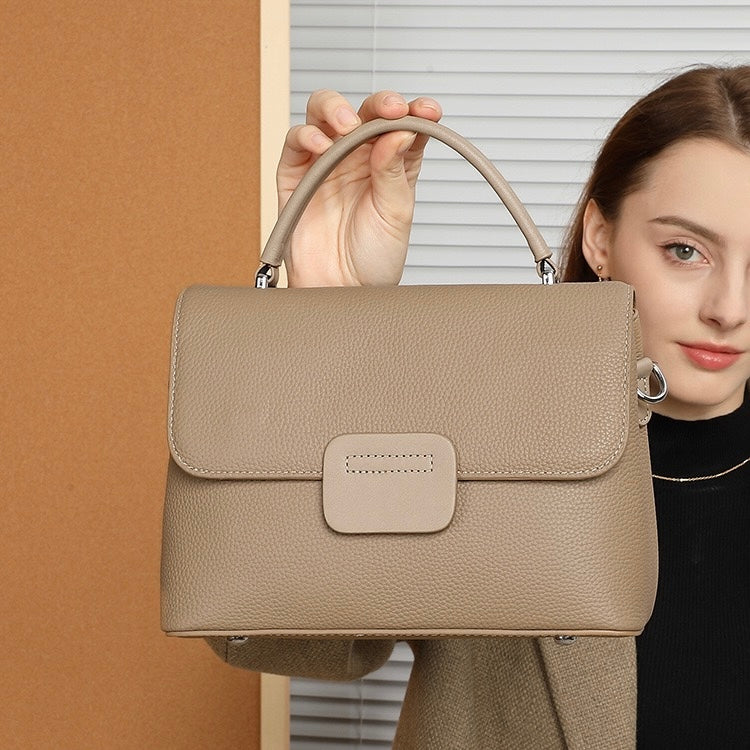 Top-Grain Cowhide Handheld Envelope Crossbody Bag | Effortless Minimalist Elegance
