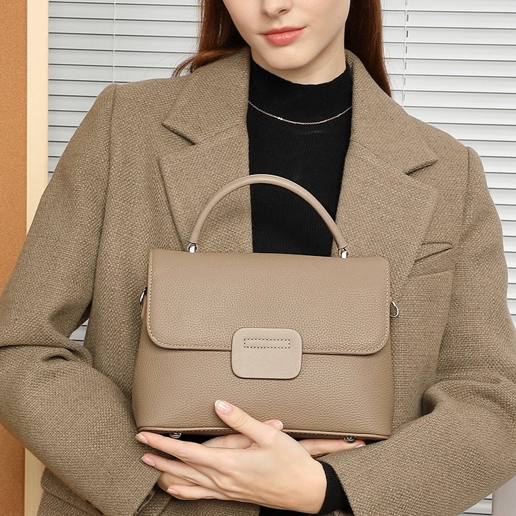 Top-Grain Cowhide Handheld Envelope Crossbody Bag | Effortless Minimalist Elegance