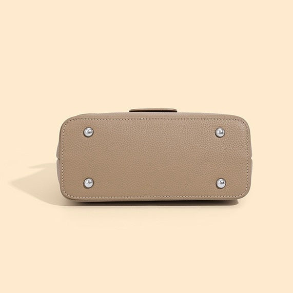 Top-Grain Cowhide Handheld Envelope Crossbody Bag | Effortless Minimalist Elegance