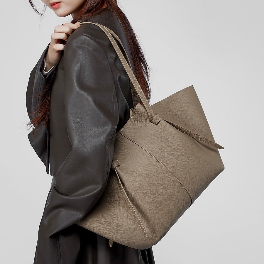 Textured Leather Tote With Pouch | Timeless Quiet Luxury