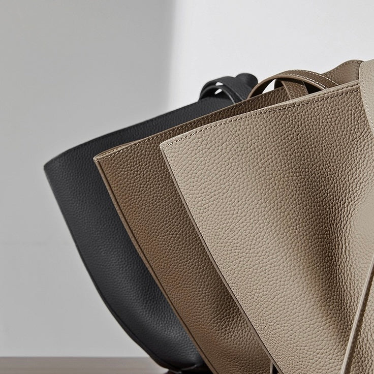 Textured Leather Tote With Pouch | Timeless Quiet Luxury