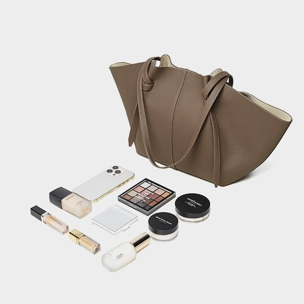 Textured Leather Tote With Pouch | Timeless Quiet Luxury