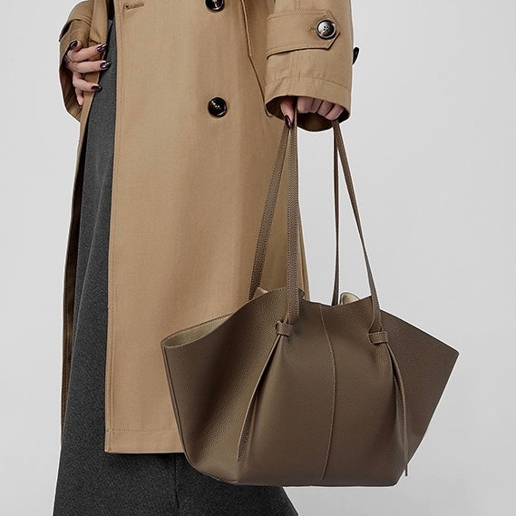 Textured Leather Tote With Pouch | Timeless Quiet Luxury