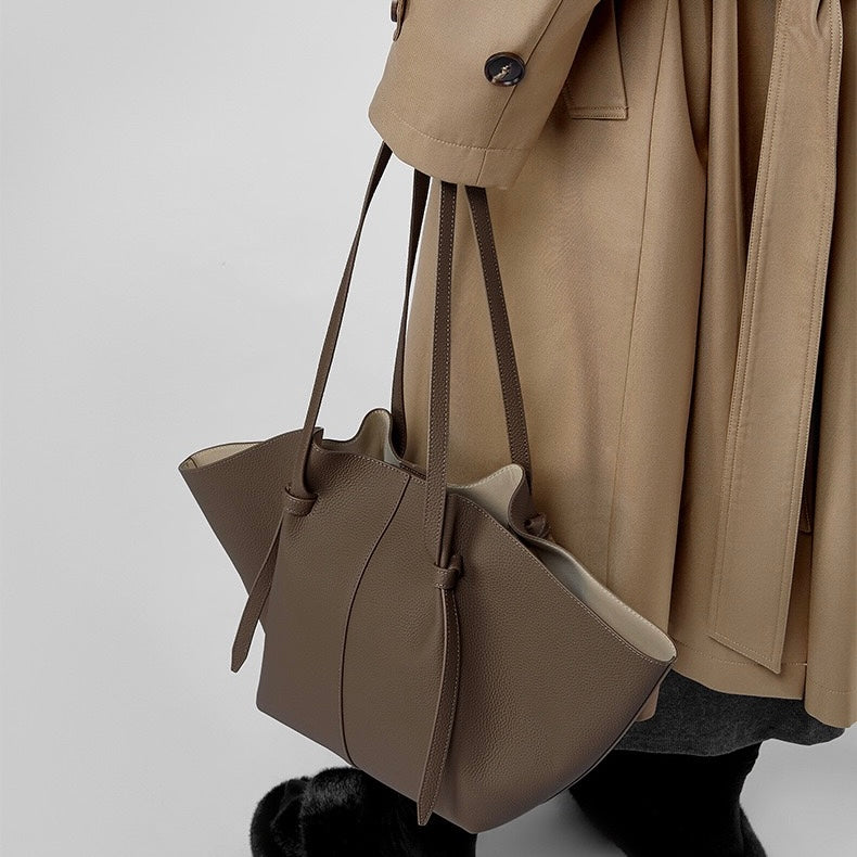 Textured Leather Tote With Pouch | Timeless Quiet Luxury