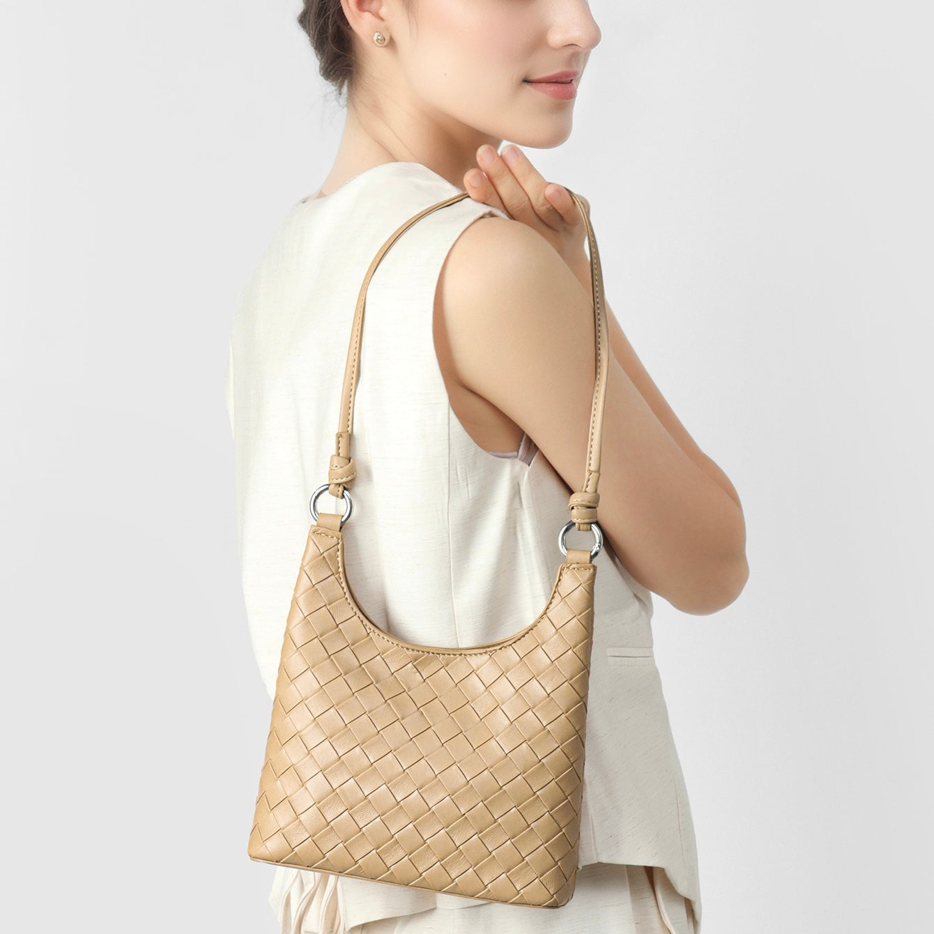 Women’s Genuine Leather Woven Shoulder Bag | Effortless Elegance