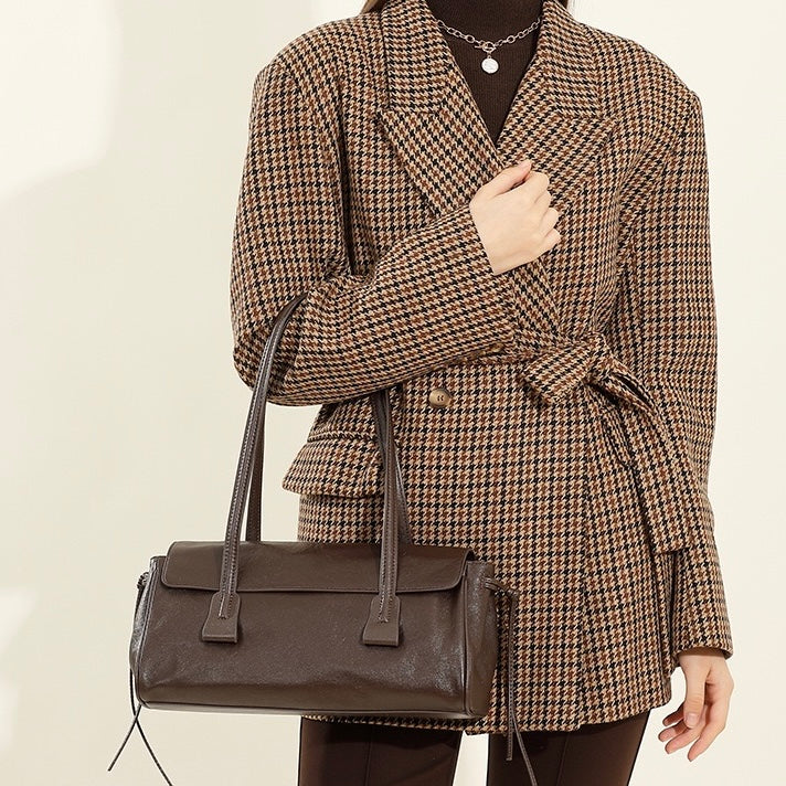 Genuine Vegetable Tanned Leather Underarm Baguette Bag | Effortless Vintage Elegance