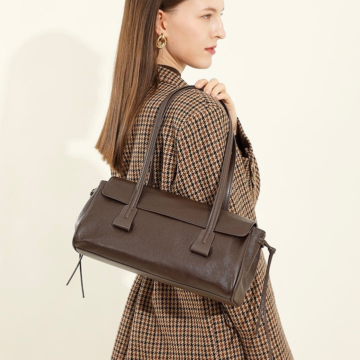 Genuine Vegetable Tanned Leather Underarm Baguette Bag | Effortless Elegance