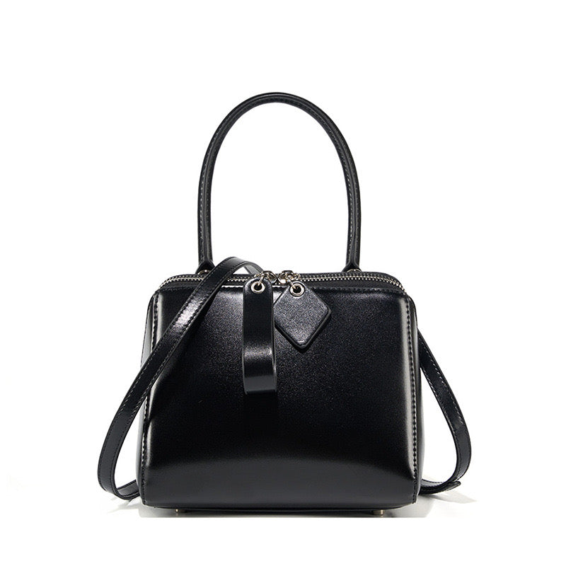Women’s French Inspired Crossbody Bag | Effortless Parisian Elegance