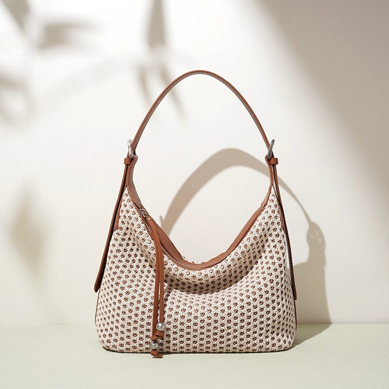 Braided Straw Dumpling Shoulder Bag | Spacious Effortless Elegance