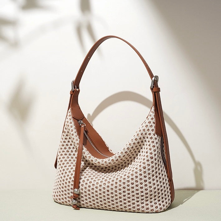 Braided Straw Dumpling Shoulder Bag | Spacious Effortless Elegance