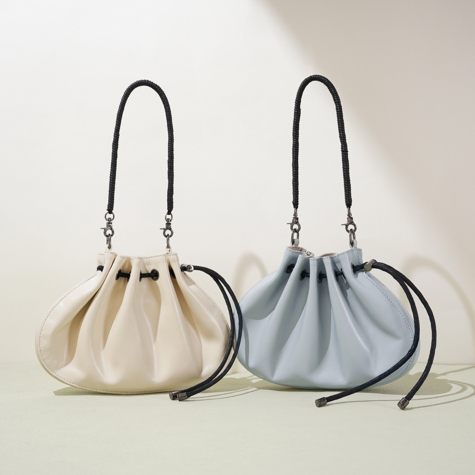 Women’s Sheepskin Drawstring Crossbody Bag | Effortless Everyday Elegance