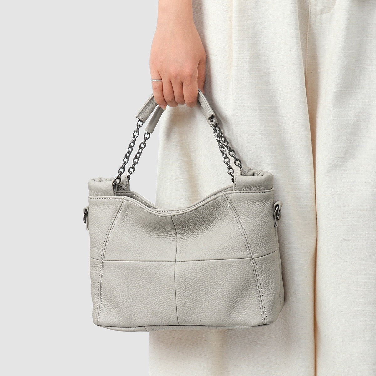 Women’s Genuine Leather Chain Shoulder Tote | Effortless Timeless Elegance