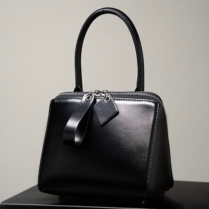 Women’s French Inspired Crossbody Bag | Effortless Parisian Elegance
