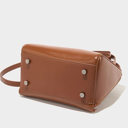 Women’s French Inspired Crossbody Bag | Effortless Parisian Elegance