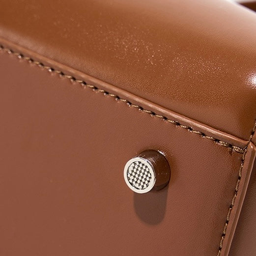 Women’s French Inspired Crossbody Bag | Effortless Parisian Elegance