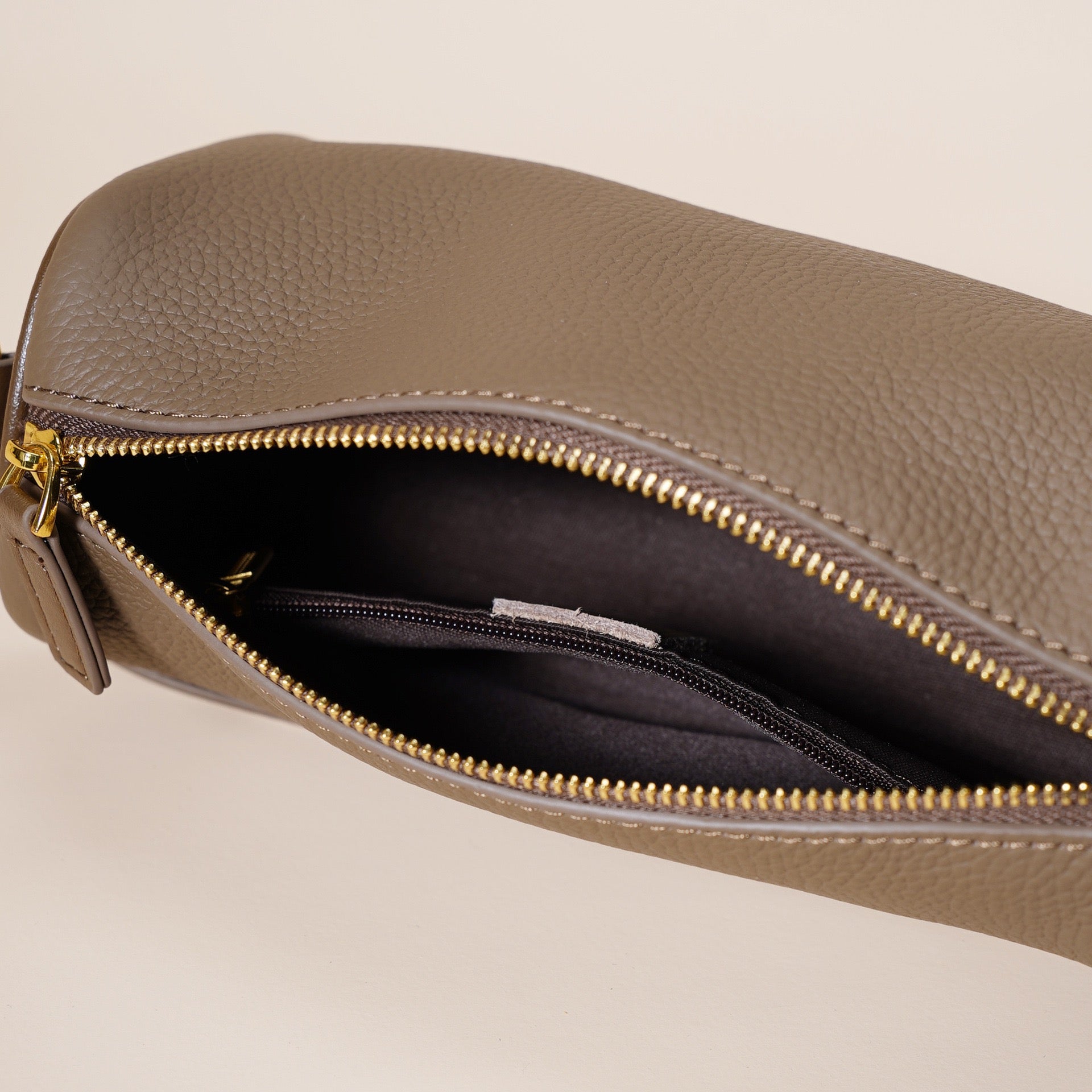 Women’s Genuine Leather Minimalist Quilted Crossbody Clutch Bag | Effortless Elegance