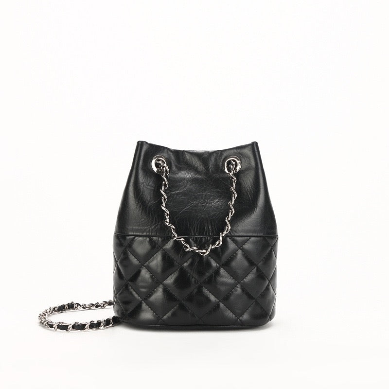 Women’s Genuine Leather Quilted Chain Bucket Bag | Effortless Everyday Elegance